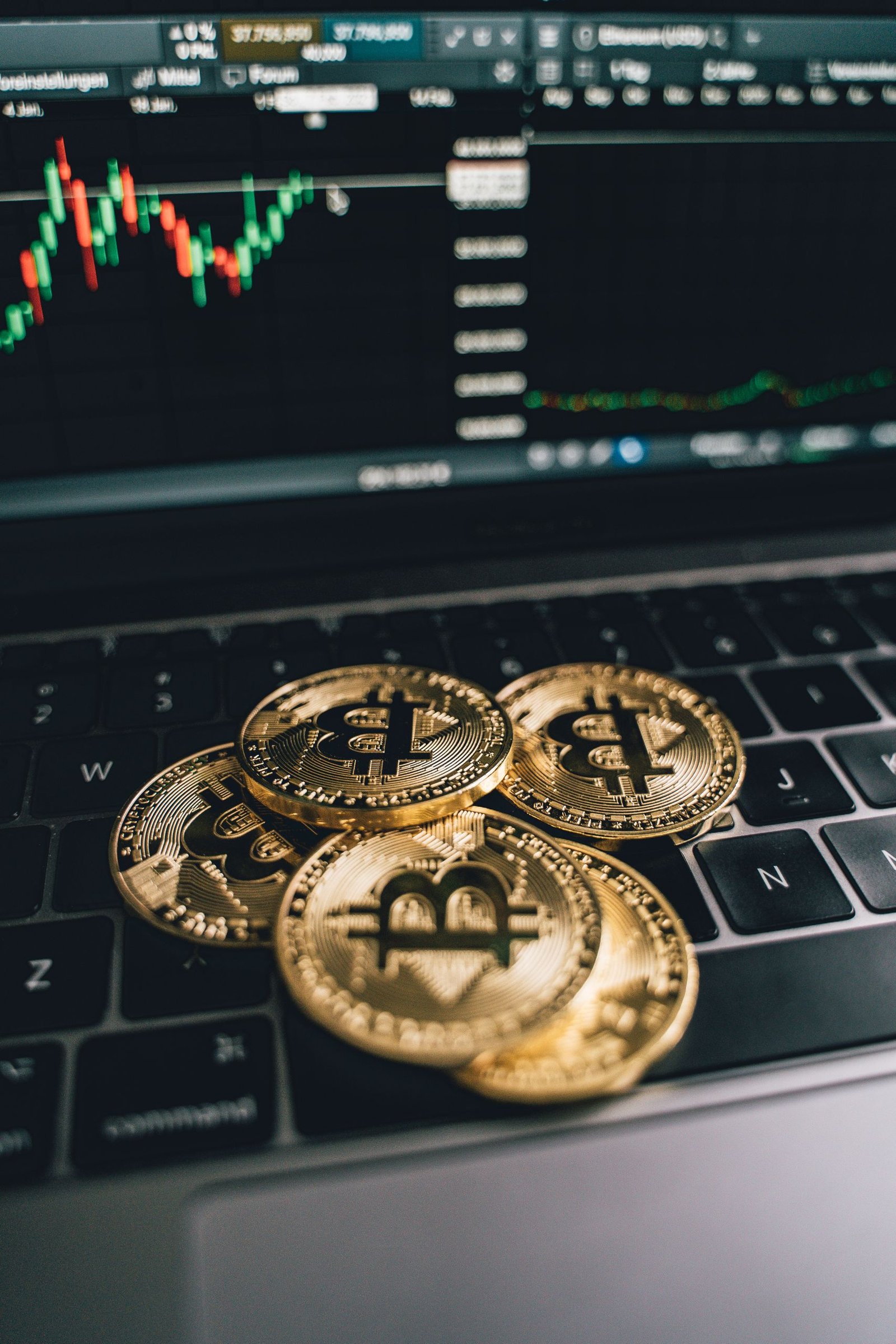 10 Crypto Investing Tips to Grow Your Portfolio Safely