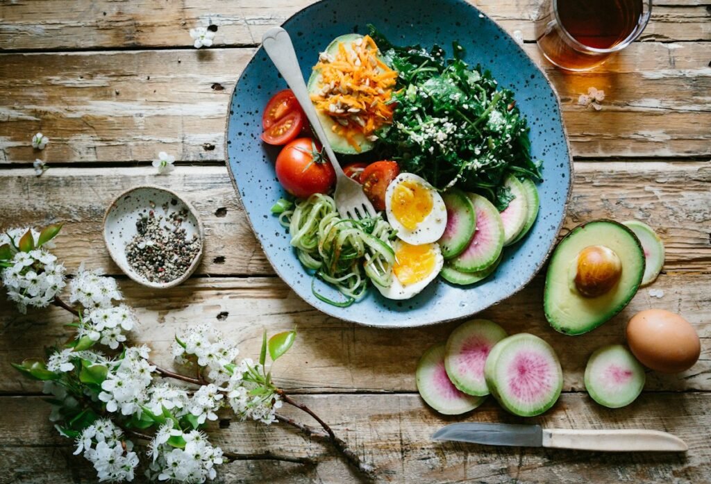 Colourful healthy food bowls with fresh vegetables