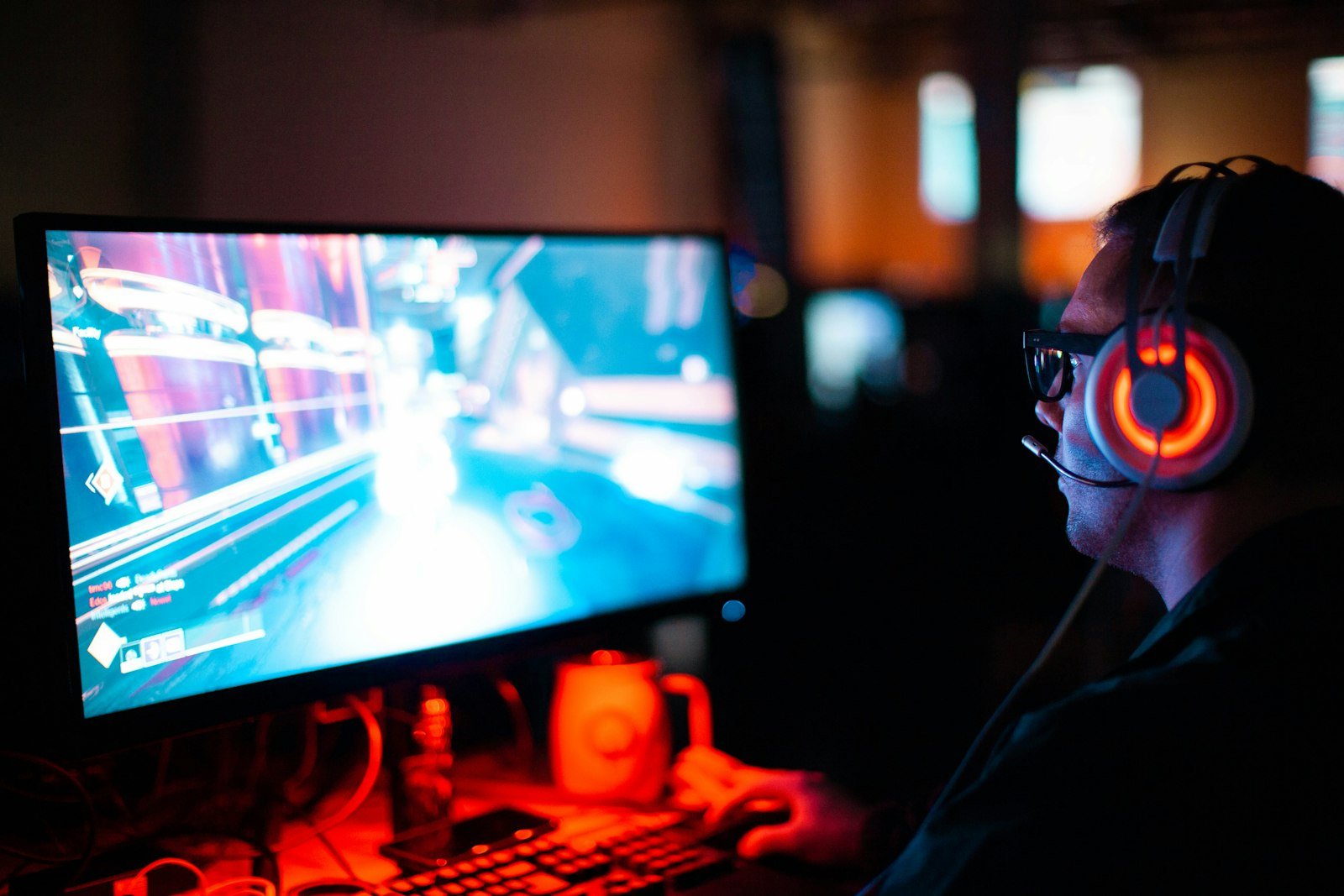 Putting gaming tips for beginners into practice during an intense session